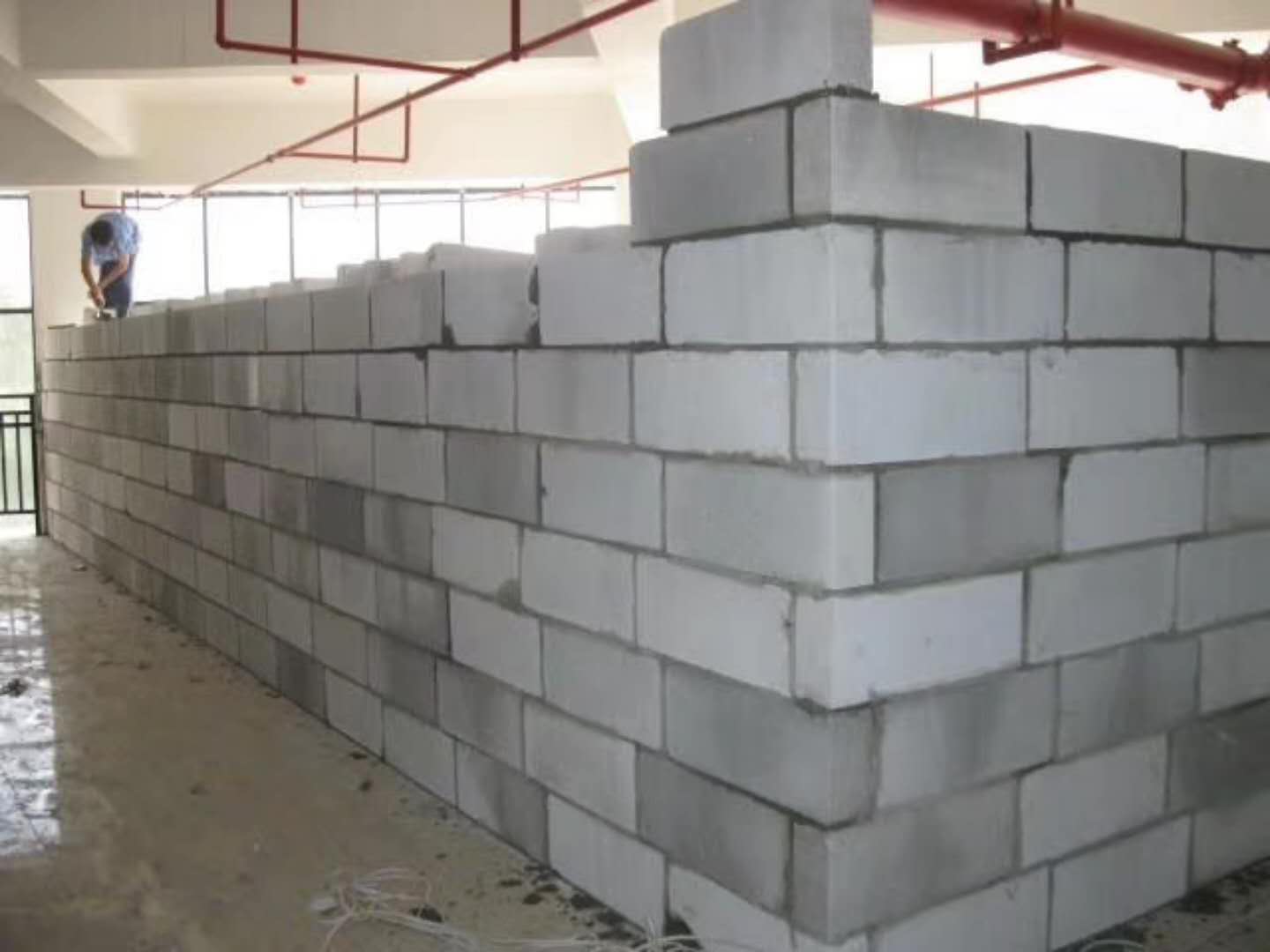 南汇蒸压加气混凝土砌块承重墙静力和抗震性能的研究